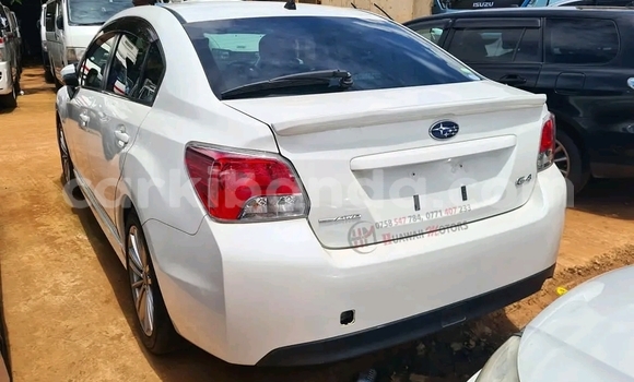 Nunua Ilio tumika Subaru Impreza Nyeupe Gari ndani ya Kampala nchini Uganda Nunua Ilio tumika Subaru Impreza Nyeupe Gari ndani ya Kampala nchini Uganda