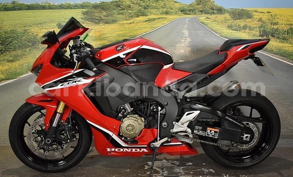 Nunua Ilio tumika Honda CBR Nyingine Bike ndani ya Kampala nchini Uganda