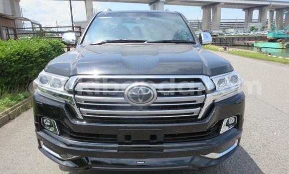 Nunua Ilio tumika Toyota Land Cruiser Nyingine Gari ndani ya Kampala nchini Uganda Nunua Ilio tumika Toyota Land Cruiser Nyingine Gari ndani ya Kampala nchini Uganda
