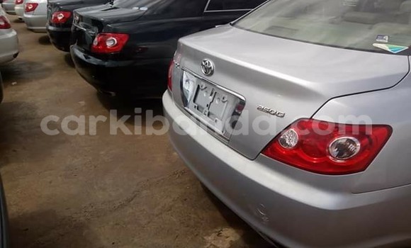 Buy Used Toyota Mark X White Car in Kampala in Uganda Buy Used Toyota Mark X White Car in Kampala in Uganda