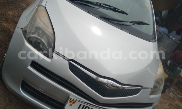 Gura Yakoze Toyota Ractis Silver Imodoka i Kampala mu Uganda Gura Yakoze Toyota Ractis Silver Imodoka i Kampala mu Uganda