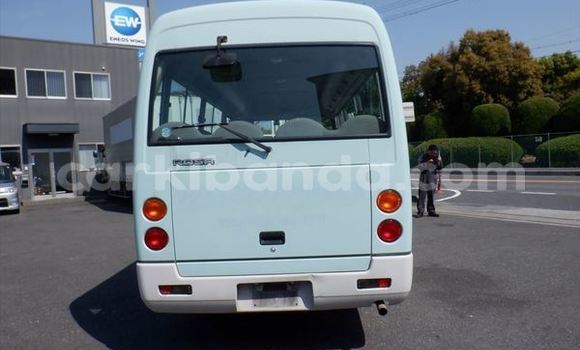 Nunua Ilio tumika Mitsubishi Van Nyingine Lori ndani ya Kampala nchini Uganda Nunua Ilio tumika Mitsubishi Van Nyingine Lori ndani ya Kampala nchini Uganda