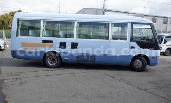 Buy Used Mitsubishi Van Blue Truck in Kampala in Uganda Buy Used Mitsubishi Van Blue Truck in Kampala in Uganda