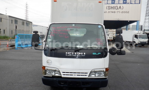 Nunua Ilio tumika Isuzu Bighorn Nyeupe Lori ndani ya Kampala nchini Uganda Nunua Ilio tumika Isuzu Bighorn Nyeupe Lori ndani ya Kampala nchini Uganda