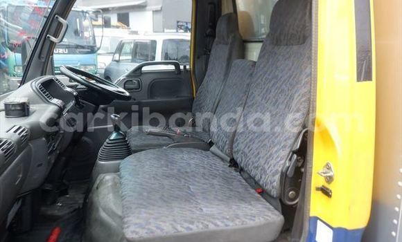 Nunua Ilio tumika Isuzu Bighorn Nyingine Lori ndani ya Kampala nchini Uganda Nunua Ilio tumika Isuzu Bighorn Nyingine Lori ndani ya Kampala nchini Uganda