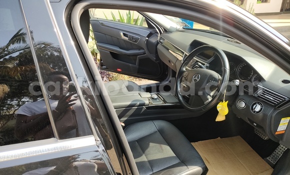 Buy Used Mercedes‒Benz E–Class Black Car in Entebbe in Uganda Buy Used Mercedes‒Benz E–Class Black Car in Entebbe in Uganda