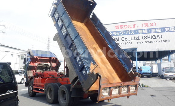 Buy Used Isuzu FTR 850 Blue Truck in Kampala in Uganda Buy Used Isuzu FTR 850 Blue Truck in Kampala in Uganda
