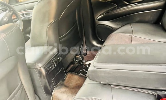 Acheter Occasion Voiture Nissan Fuga Gris à Kampala, Ouganda Acheter Occasion Voiture Nissan Fuga Gris à Kampala, Ouganda