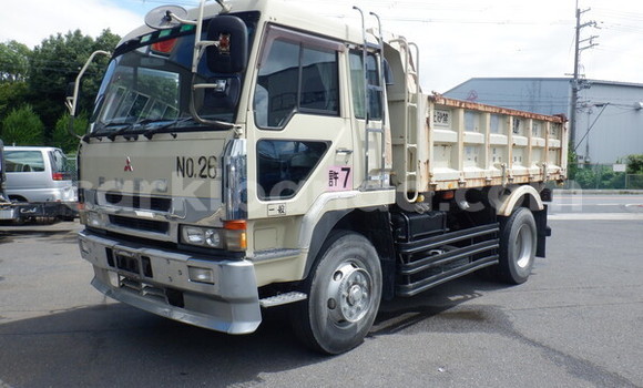 Buy Used Mitsubishi L400 Beige Truck in Kampala in Uganda