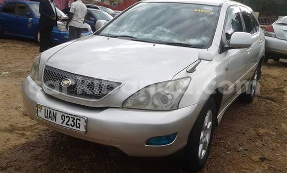 Buy Used Lexus RX 330 Silver Car in Kampala in Uganda Buy Used Lexus RX 330 Silver Car in Kampala in Uganda