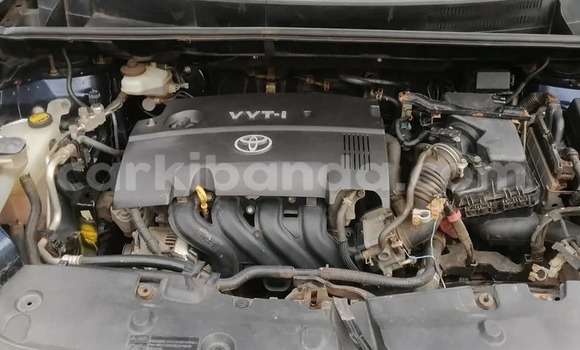 Gura Yakoze Toyota Corolla Rumion Blue Imodoka i Kampala mu Uganda Gura Yakoze Toyota Corolla Rumion Blue Imodoka i Kampala mu Uganda