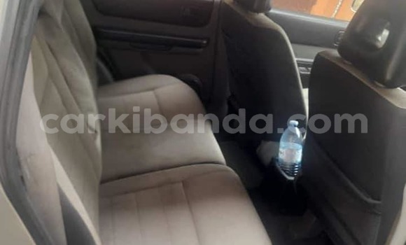 Gura Yakoze Nissan X–Trail Silver Imodoka i Kampala mu Uganda Gura Yakoze Nissan X–Trail Silver Imodoka i Kampala mu Uganda