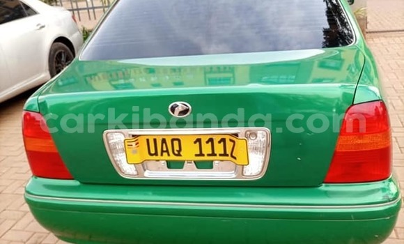 Gura Yakoze Toyota Progress Green Imodoka i Kampala mu Uganda Gura Yakoze Toyota Progress Green Imodoka i Kampala mu Uganda