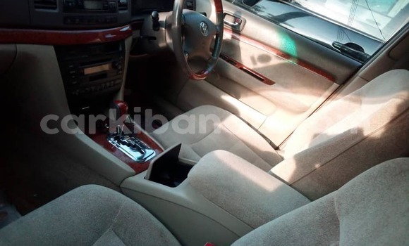 Gura Yakoze Toyota Mark II White Imodoka i Kampala mu Uganda Gura Yakoze Toyota Mark II White Imodoka i Kampala mu Uganda