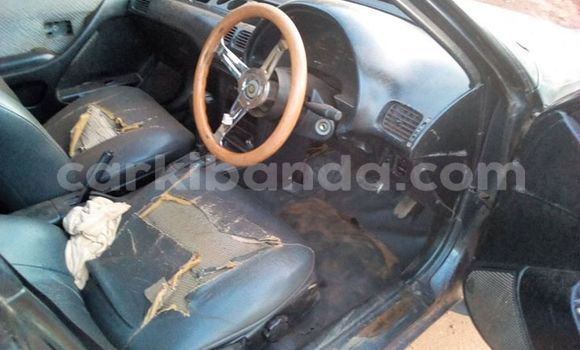 Nunua Ilio tumika Toyota Corsa Nyingine Gari ndani ya Kampala nchini Uganda Nunua Ilio tumika Toyota Corsa Nyingine Gari ndani ya Kampala nchini Uganda