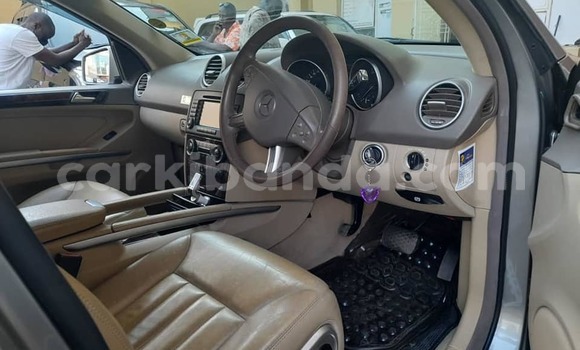 Gura Yakoze Mercedes‒Benz ML–Class Other Imodoka i Kampala mu Uganda Gura Yakoze Mercedes‒Benz ML–Class Other Imodoka i Kampala mu Uganda