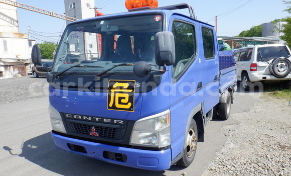 Buy Used Mitsubishi L400 Blue Truck in Kampala in Uganda
