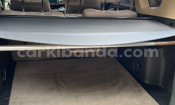 Nunua Ilio tumika Toyota Vanguard Nyeupe Gari ndani ya Kampala nchini Uganda Nunua Ilio tumika Toyota Vanguard Nyeupe Gari ndani ya Kampala nchini Uganda