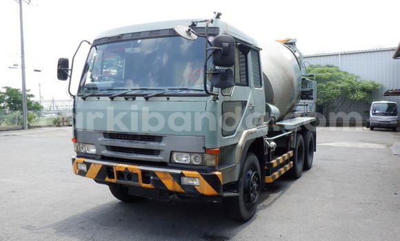 Nunua Ilio tumika Mitsubishi L400 Nyingine Lori ndani ya Kampala nchini Uganda