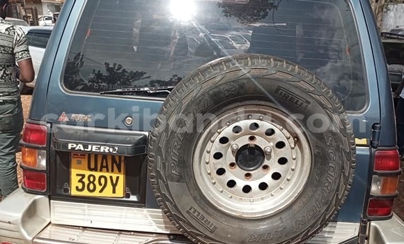 Buy Used Mitsubishi Pajero Blue Car in Kampala in Uganda Buy Used Mitsubishi Pajero Blue Car in Kampala in Uganda