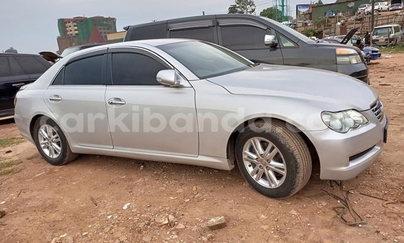 Acheter Occasion Voiture Toyota Mark X Gris à Kampala, Ouganda