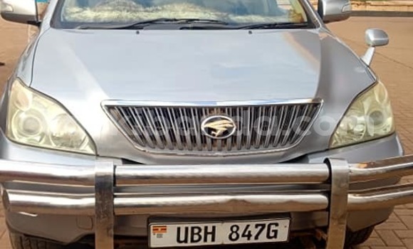 Nunua Ilio tumika Toyota Harrier Nyingine Gari ndani ya Kampala nchini Uganda