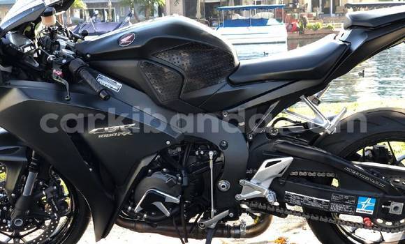 Acheter Occasion Moto Honda CBR 1000 RR Autre à Kampala, Ouganda