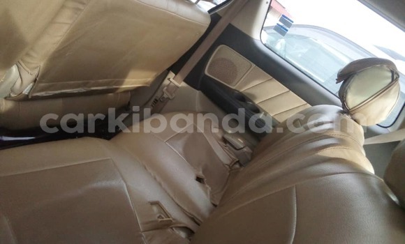 Gura Yakoze Toyota Alphard White Imodoka i Kampala mu Uganda Gura Yakoze Toyota Alphard White Imodoka i Kampala mu Uganda