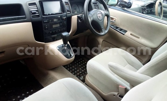 Nunua Ilio tumika Toyota Spacio Fedha Gari ndani ya Kampala nchini Uganda Nunua Ilio tumika Toyota Spacio Fedha Gari ndani ya Kampala nchini Uganda