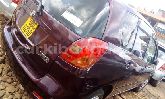 Nunua Ilio tumika Toyota Spacio Nyingine Gari ndani ya Kampala nchini Uganda Nunua Ilio tumika Toyota Spacio Nyingine Gari ndani ya Kampala nchini Uganda