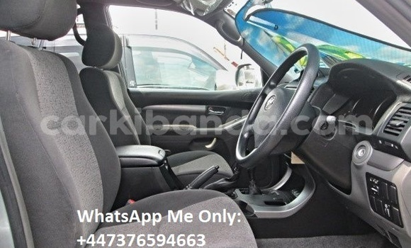 Buy Used Toyota Land Cruiser Silver Car in Kampala in Uganda Buy Used Toyota Land Cruiser Silver Car in Kampala in Uganda