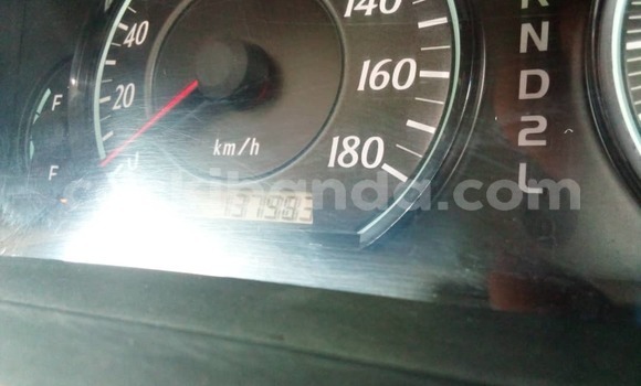 Gura Yakoze Toyota Runx Silver Imodoka i Kampala mu Uganda Gura Yakoze Toyota Runx Silver Imodoka i Kampala mu Uganda