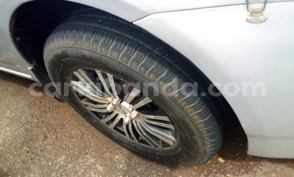 Gura Yakoze Toyota Runx Silver Imodoka i Kampala mu Uganda Gura Yakoze Toyota Runx Silver Imodoka i Kampala mu Uganda