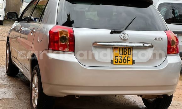 Gura Yakoze Toyota Allex Silver Imodoka i Kampala mu Uganda Gura Yakoze Toyota Allex Silver Imodoka i Kampala mu Uganda