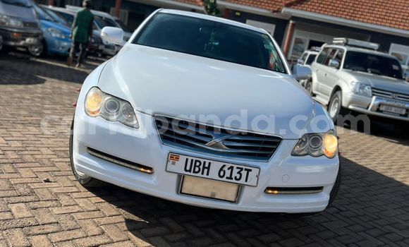 Gura Yakoze Toyota Mark X White Imodoka i Kampala mu Uganda Gura Yakoze Toyota Mark X White Imodoka i Kampala mu Uganda