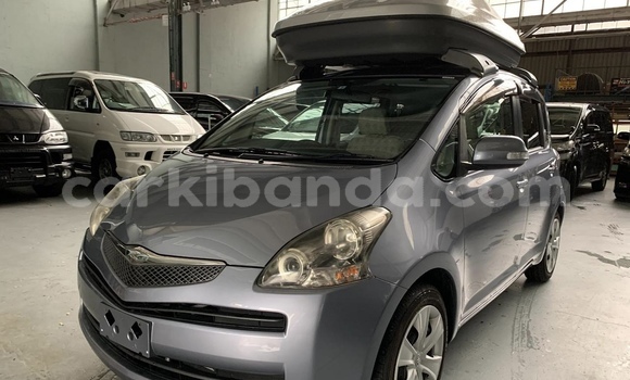 Buy Used Toyota Ractis Beige Car in Busia in Uganda