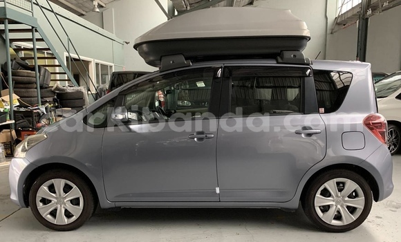 Acheter Occasion Voiture Toyota Ractis Beige à Busia, Ouganda Acheter Occasion Voiture Toyota Ractis Beige à Busia, Ouganda