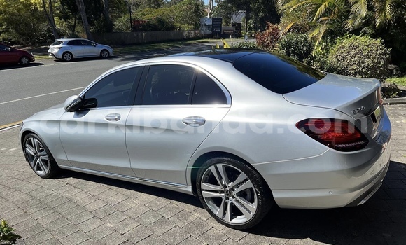 Acheter Occasion Voiture Mercedes-Benz C-Classe Gris à Busia, Ouganda Acheter Occasion Voiture Mercedes-Benz C-Classe Gris à Busia, Ouganda