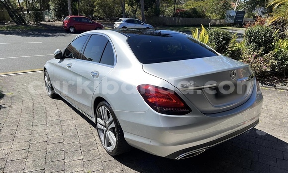 Acheter Occasion Voiture Mercedes-Benz C-Classe Gris à Busia, Ouganda Acheter Occasion Voiture Mercedes-Benz C-Classe Gris à Busia, Ouganda
