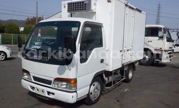 Buy Used Isuzu FTR 850 White Truck in Kampala in Uganda Buy Used Isuzu FTR 850 White Truck in Kampala in Uganda