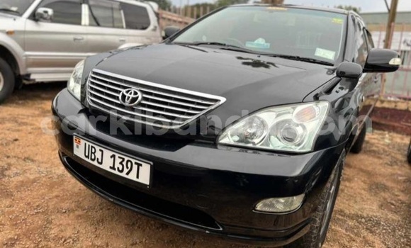 Nunua Ilio tumika Toyota Harrier Nyeusi Gari ndani ya Kampala nchini Uganda Nunua Ilio tumika Toyota Harrier Nyeusi Gari ndani ya Kampala nchini Uganda