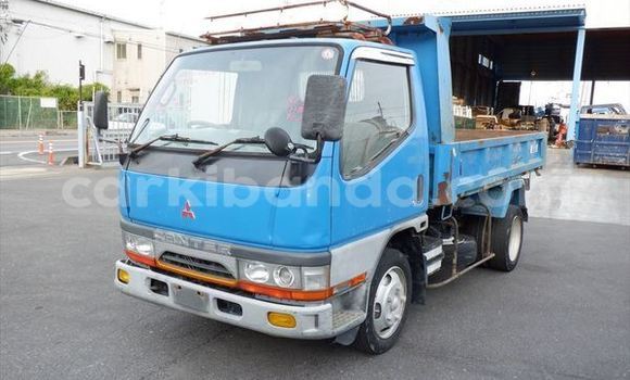 Gura Yakoze Mitsubishi L400 Blue Ikamyo i Kampala mu Uganda Gura Yakoze Mitsubishi L400 Blue Ikamyo i Kampala mu Uganda