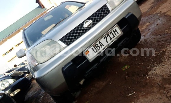 Buy Used Nissan X–Trail Silver Car in Kampala in Uganda