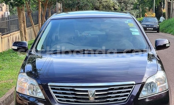 Nunua Ilio tumika Toyota Premio Nyingine Gari ndani ya Kampala nchini Uganda
