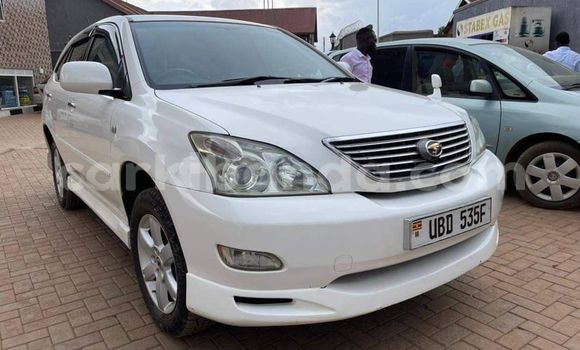 Buy Used Toyota Harrier White Car in Kampala in Uganda Buy Used Toyota Harrier White Car in Kampala in Uganda
