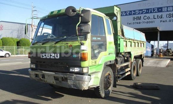 Gura Yakoze Isuzu FTR 850 Green Ikamyo i Kampala mu Uganda