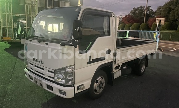 Gura Yakoze Isuzu Bighorn White Ikamyo i Kampala mu Uganda