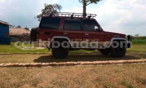 Nunua Ilio tumika Toyota Land Cruiser Prado Nyekundu Gari ndani ya Kampala nchini Uganda