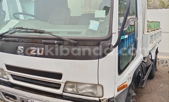 Buy Used Isuzu Fargo Filly White Car in Kampala in Uganda Buy Used Isuzu Fargo Filly White Car in Kampala in Uganda