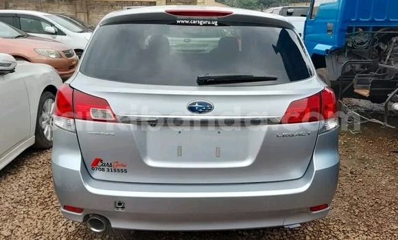 Acheter Occasion Voiture Subaru Legacy Gris à Kampala, Ouganda Acheter Occasion Voiture Subaru Legacy Gris à Kampala, Ouganda
